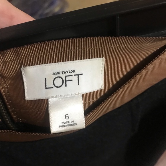 Loft dark gray lined wool skirt size 6 - Picture 3 of 3